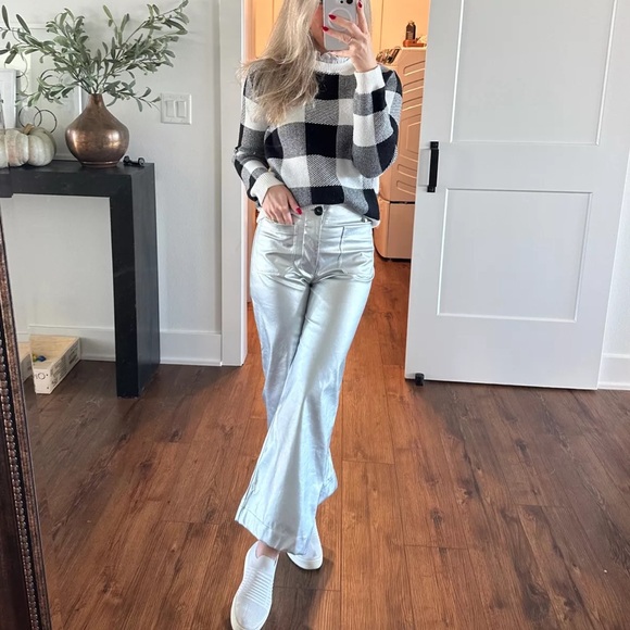 NWT! The Colette Cropped Metallic Vegan Leather Pants!🩶 - Picture 4 of 4